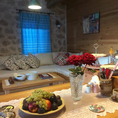 Ambar Evleri Kalkan